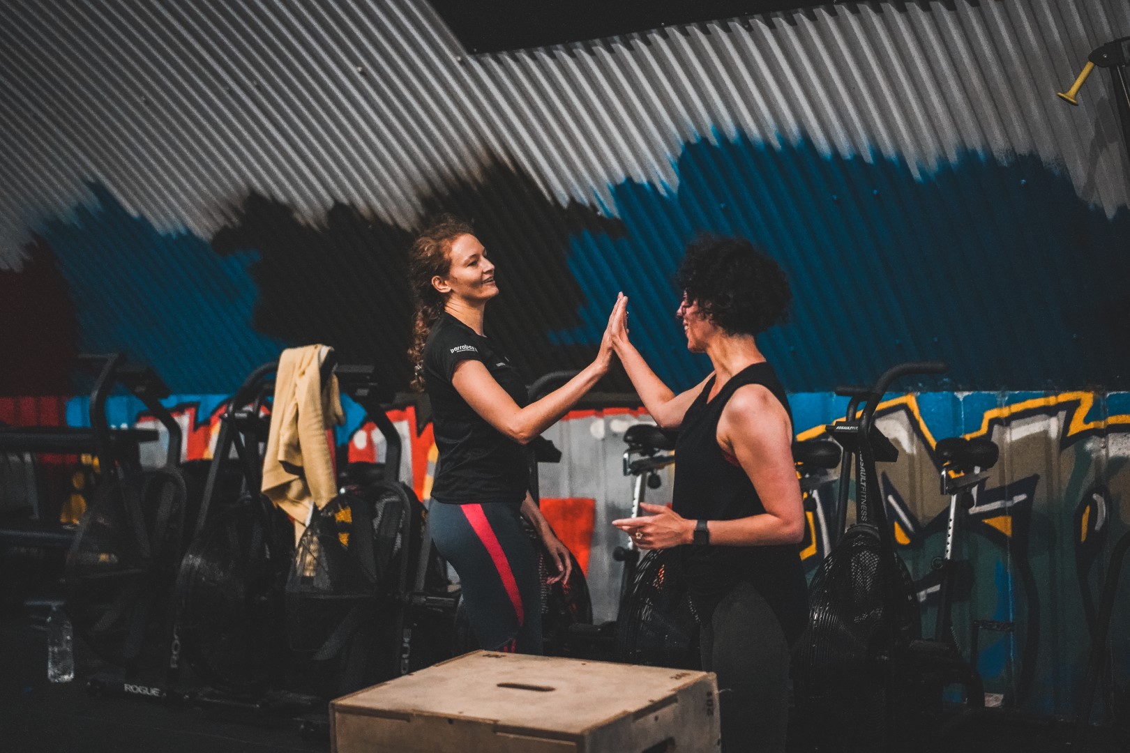 2 friends at redsun Crossfit in Bethnal Green