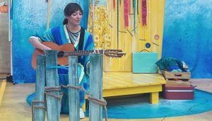 East London Mum reviews The Glass Slippers a modern seaside twist of the Cinderella classic told by actor musicians and featuring a fantastic vibrant original musical score